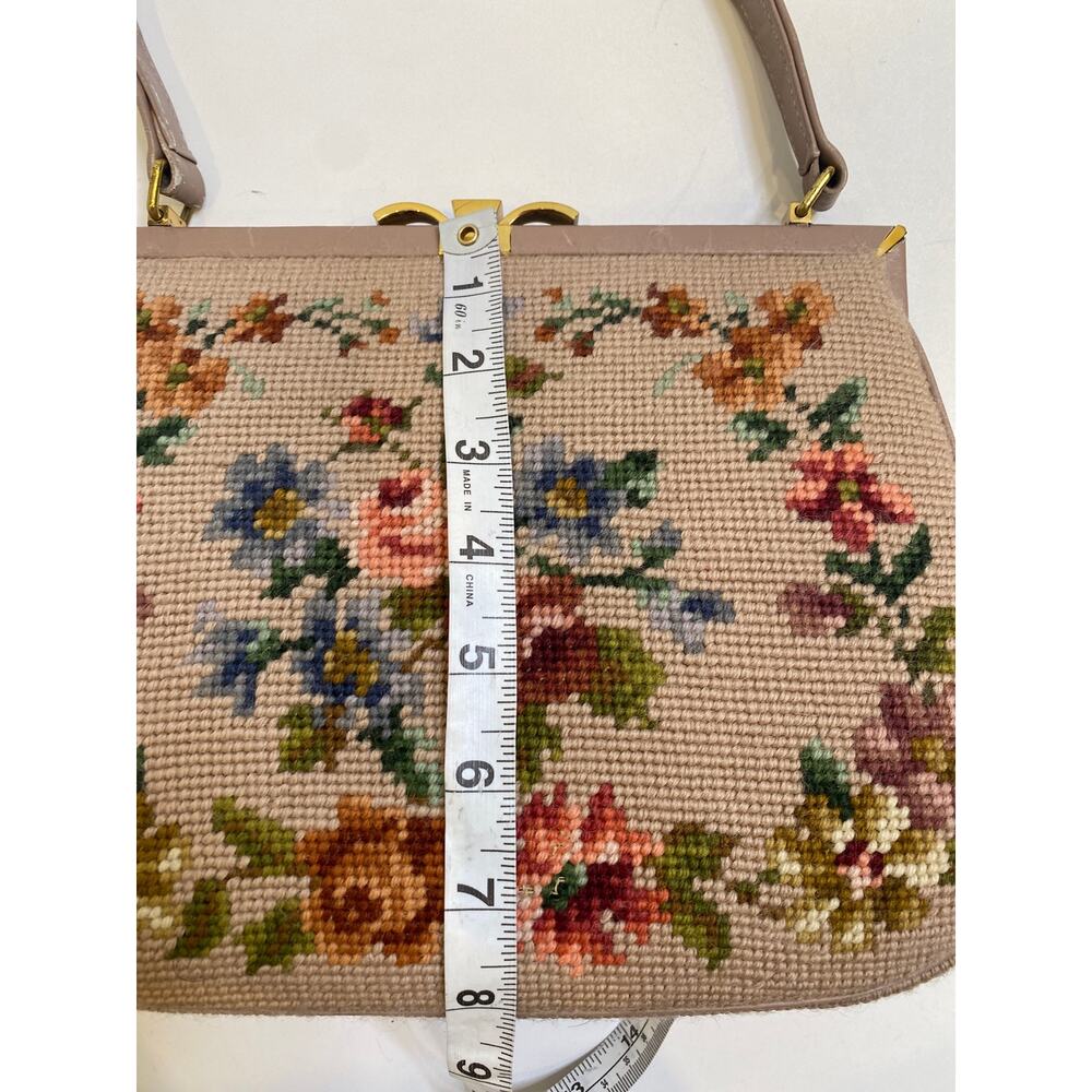 Vintage Floral Tapestry Needlepoint Purse Handbag Granny w/ Small Mirror EUC - Picture 10 of 12